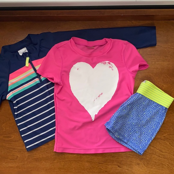 Girls’ 4T Swim Bundle of 2 Rash Guard Shirts and 1 short - Picture 1 of 11